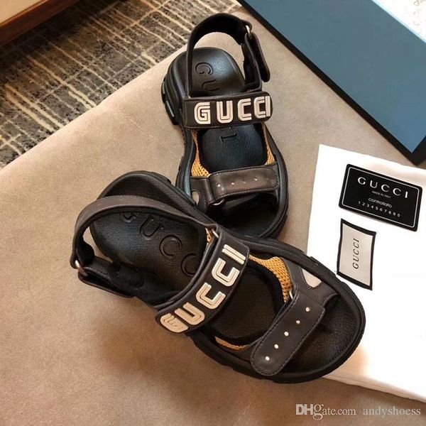 2020 fashion luxury men and women sandals and slippers fashion luxury men and women summer slippers size 35-44, Black
2020 fashion luxury men and women sandals and slippers fashion luxury men and women summer slippers size 35-44, Black