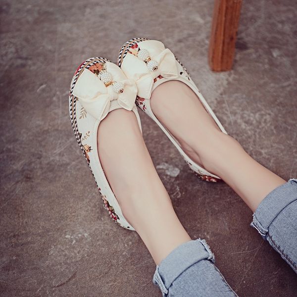 2020 autumn and winter old beijing cloth shoes national style flat cotton shoes printing fashion bow beaded women's single, Black
2020 autumn and winter old beijing cloth shoes national style flat cotton shoes printing fashion bow beaded women's single, Black