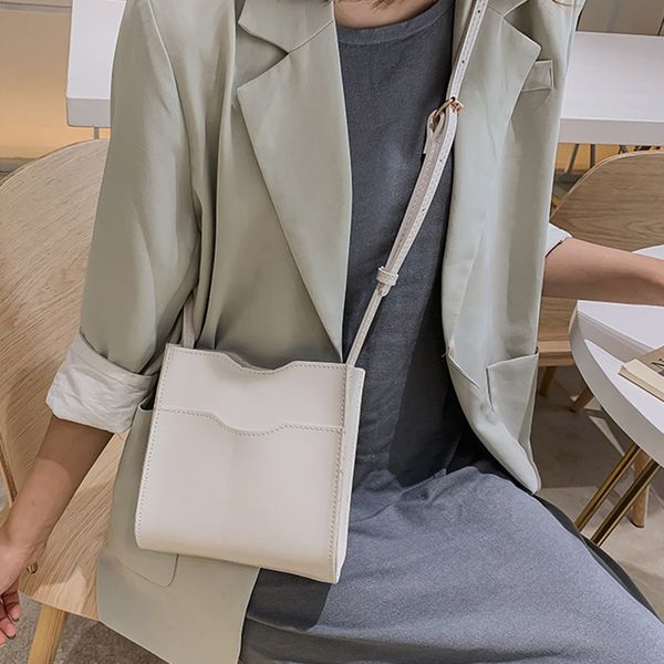 женские сумки модельера простой вскользь crossbody мешок сплошного цвета одного плеча ремень ковш сумка сумка и кошелек
женские сумки модельера простой вскользь crossbody мешок сплошного цвета одного плеча ремень ковш сумка сумка и кошелек
