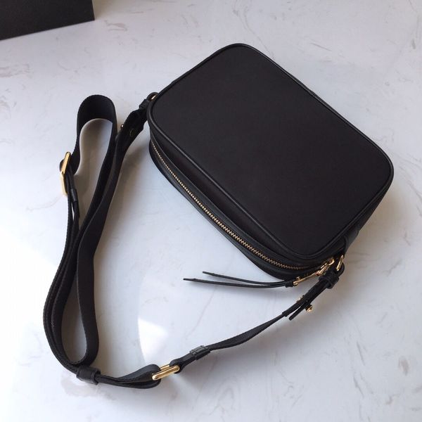sell new handbags purses women favorite mini pochette accessories crossbody bag shoulder bags straps women handbags purses messanger
sell new handbags purses women favorite mini pochette accessories crossbody bag shoulder bags straps women handbags purses messanger