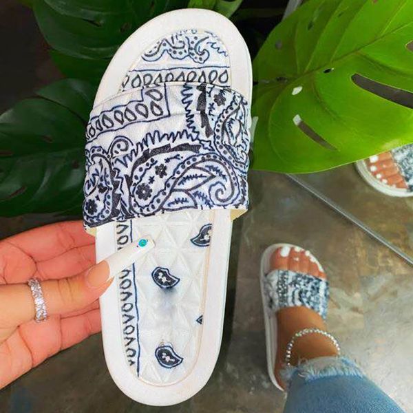 women summer slippers printed plus size comfortable sewing beach wear indoor casual female flat shoes, Black
women summer slippers printed plus size comfortable sewing beach wear indoor casual female flat shoes, Black