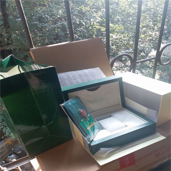 бесплатная доставка top luxury watch brand green box оригинальные papers подарочные коробки часы кожаный мешок карты 0.8kg для rolex watch b, Black;blue
бесплатная доставка top luxury watch brand green box оригинальные papers подарочные коробки часы кожаный мешок карты 0.8kg для rolex watch b, Black;blue
