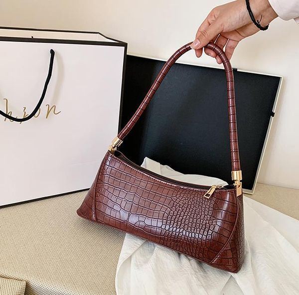 Vintage Underarm Bag Baguette Middle Age Bag Small Group Commuter One Shoulder Handbag Women's New 2020 Bag
Vintage Underarm Bag Baguette Middle Age Bag Small Group Commuter One Shoulder Handbag Women's New 2020 Bag