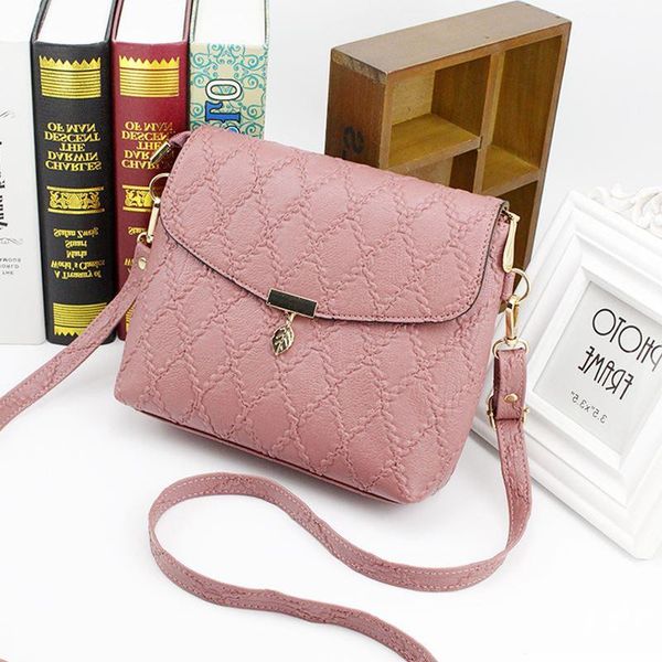 2020 spring and summer new women's bag leather mini square bag casual shoulder Messenger bag chain
2020 spring and summer new women's bag leather mini square bag casual shoulder Messenger bag chain