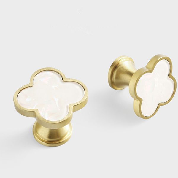 modern clovers brass kitchen drawer cabinet door knobs handles white nature shell furniture hardware cupboard wardrobe pulls handles
modern clovers brass kitchen drawer cabinet door knobs handles white nature shell furniture hardware cupboard wardrobe pulls handles