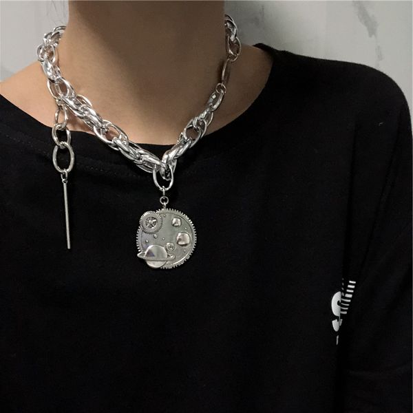 fashion retro cold wind punk hip-hop necklace exaggerated clavicle necklace sale, Silver 
fashion retro cold wind punk hip-hop necklace exaggerated clavicle necklace sale, Silver