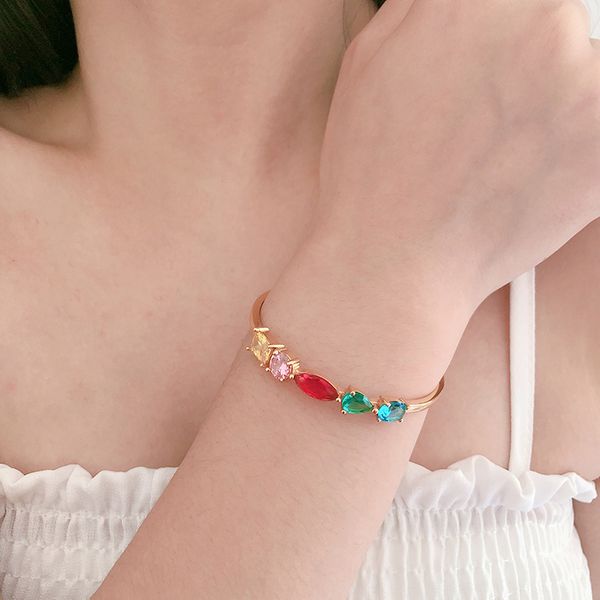 2020 new gold color copper bracelets water drop multicolor cubic zirconia fashion bracelets for women jewelry statement, Black
2020 new gold color copper bracelets water drop multicolor cubic zirconia fashion bracelets for women jewelry statement, Black