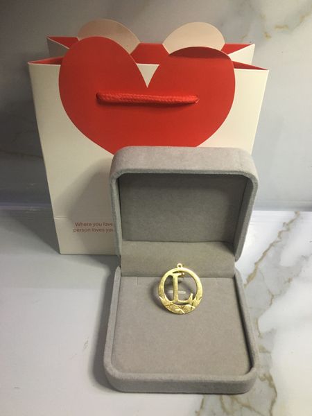 pendant 004, Silver
pendant 004, Silver