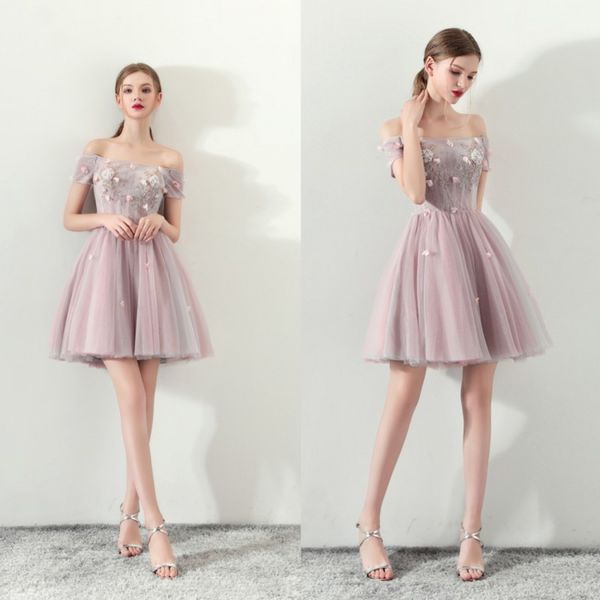 Strapless With Applique Ball Gown Prom Dress Lace With Flowers Knee Length Quinceanera Petal Power Short Sleeve Sweet 16 Gowns
Strapless With Applique Ball Gown Prom Dress Lace With Flowers Knee Length Quinceanera Petal Power Short Sleeve Sweet 16 Gowns