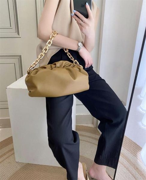 fashion celebrity thick chain gold silver acrylic chain retro shoulder bag pu patent leather women bag pillow handbag female
fashion celebrity thick chain gold silver acrylic chain retro shoulder bag pu patent leather women bag pillow handbag female