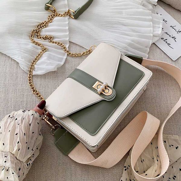 contrast color leather crossbody bags for women 2020 travel handbag fashion simple shoulder messenger bag ladies cross body bag
contrast color leather crossbody bags for women 2020 travel handbag fashion simple shoulder messenger bag ladies cross body bag