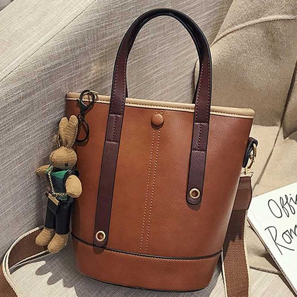 leisure ladies bucket handbag fashion commuter pu large capacity crossbody bag women's pack designer leather shoulder tote bags
leisure ladies bucket handbag fashion commuter pu large capacity crossbody bag women's pack designer leather shoulder tote bags