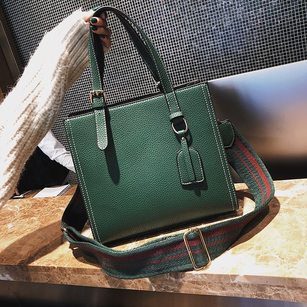 2020 new stereoscopic large square bag pendant striped wide shoulder belt single shoulder oblique span women's bag
2020 new stereoscopic large square bag pendant striped wide shoulder belt single shoulder oblique span women's bag