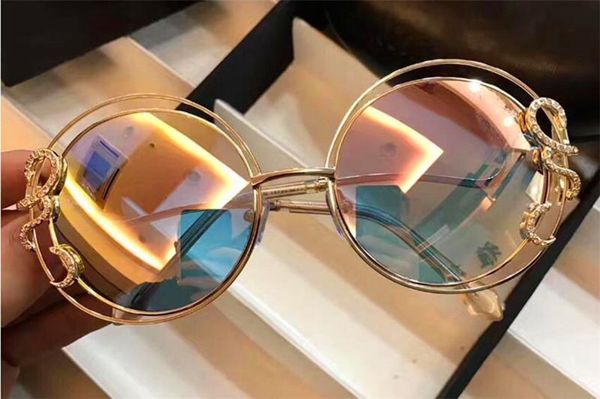2020 luxury- fashion designer sunglasses 1024 retro round metal frame snake mirror legs with small diamond popular style uv 400 outdoor, White;black
2020 luxury- fashion designer sunglasses 1024 retro round metal frame snake mirror legs with small diamond popular style uv 400 outdoor, White;black