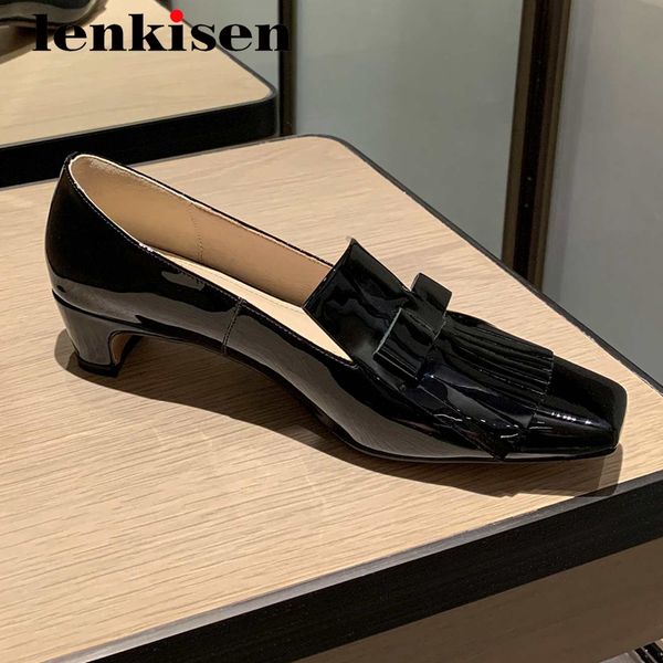 lenkisen 2020 korean girls natural leather fringe gorgeous square toe med strange heel slip on office lady dress women pumps l13, Black
lenkisen 2020 korean girls natural leather fringe gorgeous square toe med strange heel slip on office lady dress women pumps l13, Black