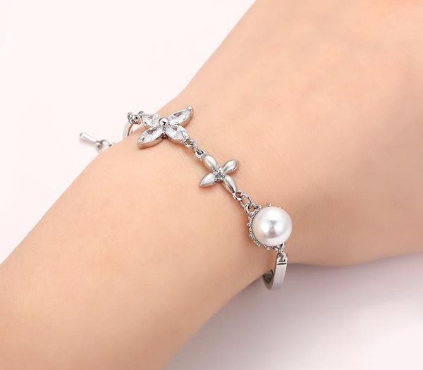 european and american style zircon cross four-leaf clover bracelet female simple and generous tempered wild alloy77, Black
european and american style zircon cross four-leaf clover bracelet female simple and generous tempered wild alloy77, Black