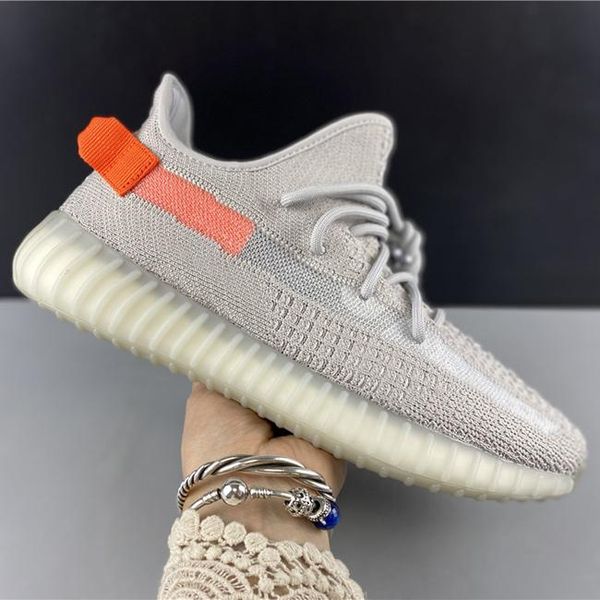tail light earth yecheil black static reflective marsh flax kanye west running shoes gid glow clay beluga 2.0 men women sneakers
tail light earth yecheil black static reflective marsh flax kanye west running shoes gid glow clay beluga 2.0 men women sneakers