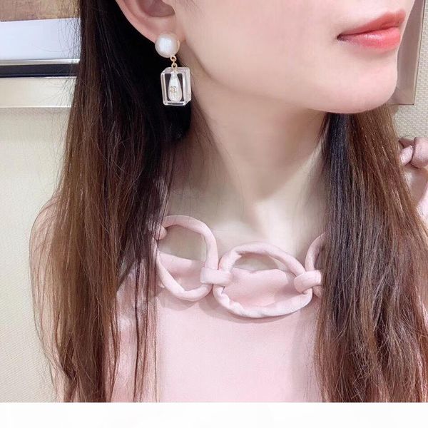 luxurious quality transaprent acrylic drop pendant earring with stamp in 18k gold plated for women wedding jewelry gift ps458, Golden
luxurious quality transaprent acrylic drop pendant earring with stamp in 18k gold plated for women wedding jewelry gift ps458, Golden
