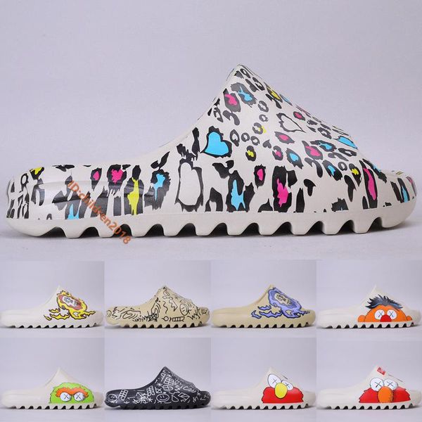 original kanye west foam runner slide mens slippers 2020 integral designer bone resin graffiti animation monster outdoor flip fop size 40-45, Black;grey
original kanye west foam runner slide mens slippers 2020 integral designer bone resin graffiti animation monster outdoor flip fop size 40-45, Black;grey