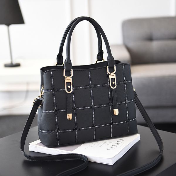 pu leather woman handbag elegant large capacity tote fashion shoulder bag casual luxury designer crossbody lady handle purse
pu leather woman handbag elegant large capacity tote fashion shoulder bag casual luxury designer crossbody lady handle purse