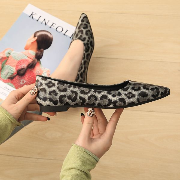 leopard shoes woman flats creepers luxury shoes women designers slip on creepers korean style women big size woman 43 buty, Black
leopard shoes woman flats creepers luxury shoes women designers slip on creepers korean style women big size woman 43 buty, Black