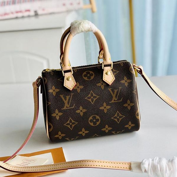 2021r new luxury design ladies handbag shoulder fashion bag wild leather fabric and metal ladies crossbody bag womens dinner party bag n
2021r new luxury design ladies handbag shoulder fashion bag wild leather fabric and metal ladies crossbody bag womens dinner party bag n
