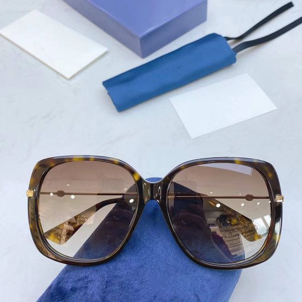 2020 new women fashion show oversized square sunglasses 0511s specially bee details designed star glasses uv400 protection 0511
2020 new women fashion show oversized square sunglasses 0511s specially bee details designed star glasses uv400 protection 0511