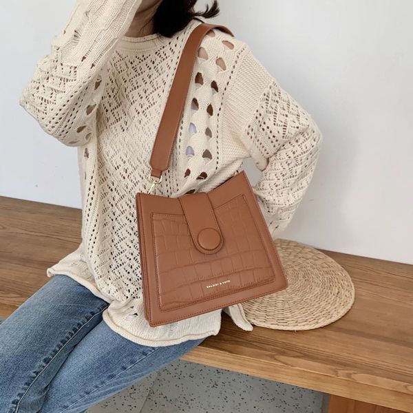 shoulder bag ladies well-known brand personality designer ladies bag acrylic shoulder messenger
shoulder bag ladies well-known brand personality designer ladies bag acrylic shoulder messenger