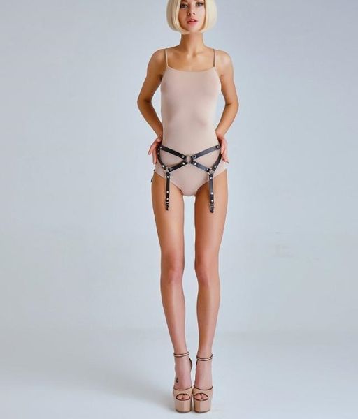 2020 new fashion adjustable waist belt with legs faux leather women gothic belts for women luxury designer brand chastity04, Black;brown
2020 new fashion adjustable waist belt with legs faux leather women gothic belts for women luxury designer brand chastity04, Black;brown