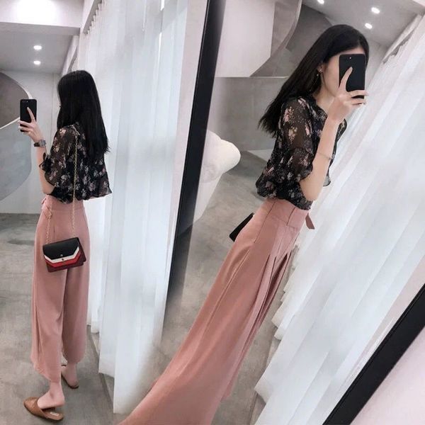 summer clothes 2020 new set women's younger slimming goddess fan chiffon wide-leg set fashionable western style two-piece suit pants su, Gray
summer clothes 2020 new set women's younger slimming goddess fan chiffon wide-leg set fashionable western style two-piece suit pants su, Gray