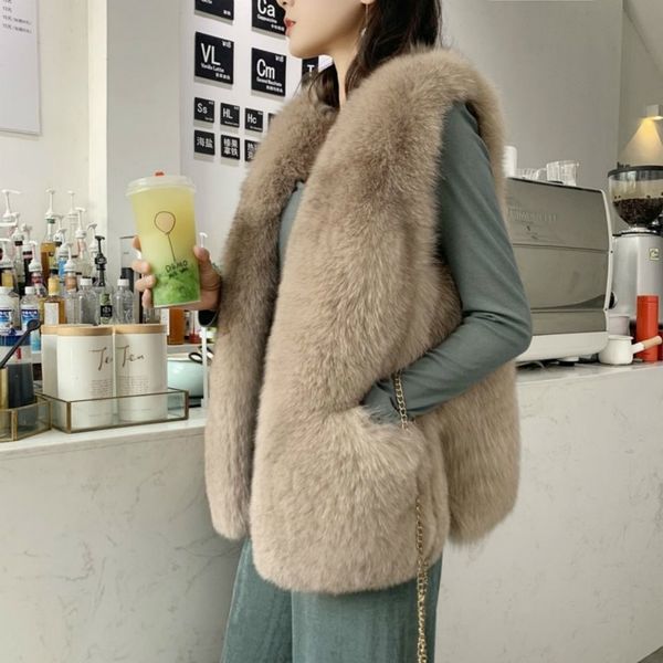 2020 new winter women faux fur vests solid sleeveless thick short waistcoat female slim fashionable v-neck plus size clothes b19, Black
2020 new winter women faux fur vests solid sleeveless thick short waistcoat female slim fashionable v-neck plus size clothes b19, Black