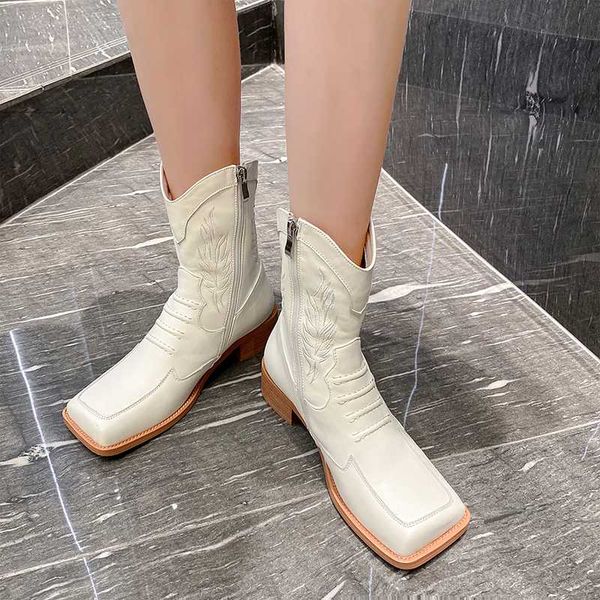 boots genuine leather winter women 2021 platform square toe shoes woman party office lady chunky heels ankle, Black
boots genuine leather winter women 2021 platform square toe shoes woman party office lady chunky heels ankle, Black