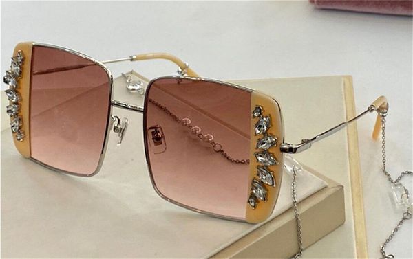 new fashion design sunglasses omu56vso square metal frame, pearl chain, diamond patch design, versatile shape uv400 protective glasses, White;black
new fashion design sunglasses omu56vso square metal frame, pearl chain, diamond patch design, versatile shape uv400 protective glasses, White;black