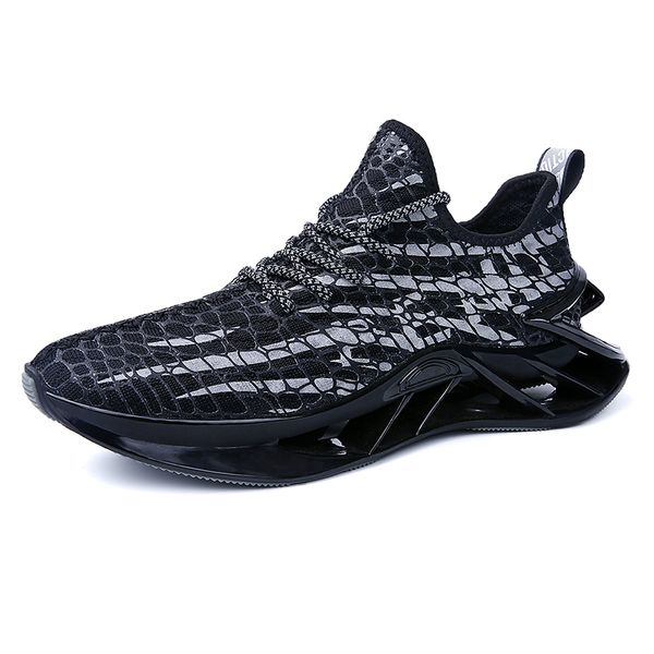 fashion men's sneakers black white men casual shoes outoodr man sports sneaker comfortable male tennis athletic lace up footwear 
fashion men's sneakers black white men casual shoes outoodr man sports sneaker comfortable male tennis athletic lace up footwear
