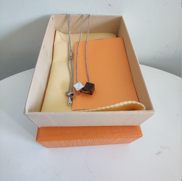 stainless steel necklace new pattern cube necklace for couple necklace personalized jewelry fashion trend supply, Silver
stainless steel necklace new pattern cube necklace for couple necklace personalized jewelry fashion trend supply, Silver
