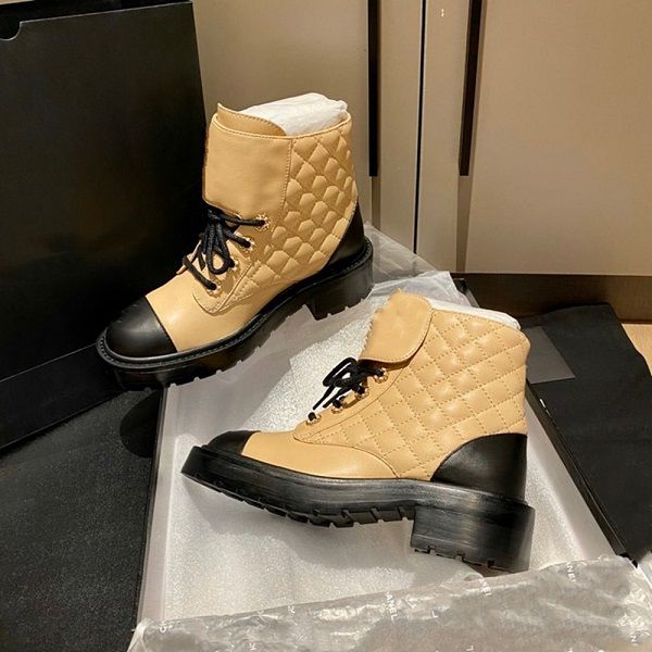 2020 new winter leather women's boots genuine leather women's ankle boots fashion martin boots luxury women's winter shoes, Black
2020 new winter leather women's boots genuine leather women's ankle boots fashion martin boots luxury women's winter shoes, Black