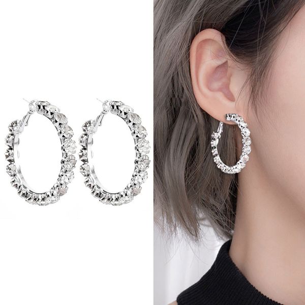 trendy women zircon hoop earrings silver color irregular shiny crystal cubic zircons elegant female earring gift, Golden;silver
trendy women zircon hoop earrings silver color irregular shiny crystal cubic zircons elegant female earring gift, Golden;silver