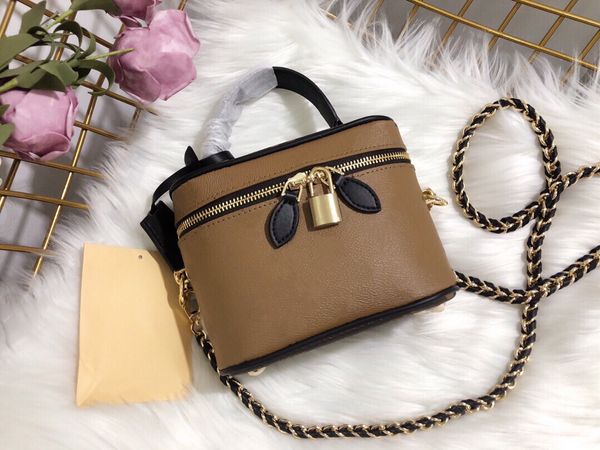 мода mini beauty case fit легко дорожная сумка или чемодан хорошего емкость для груминга туалетных принадлежностей essential с соткан ремнем
мода mini beauty case fit легко дорожная сумка или чемодан хорошего емкость для груминга туалетных принадлежностей essential с соткан ремнем