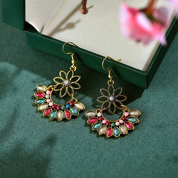 vintage rhinestone flower earrings for women 2020 elegant ethnic boho summer gold alloy statement jewelry, Silver
vintage rhinestone flower earrings for women 2020 elegant ethnic boho summer gold alloy statement jewelry, Silver