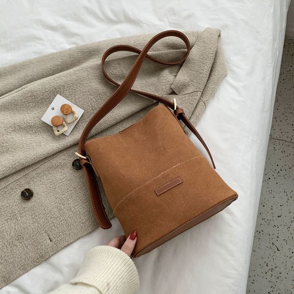 scrub leather bucket crossbody bags for women 2020 vintage designer shoulder messenger bag lady travel handbags and purses
scrub leather bucket crossbody bags for women 2020 vintage designer shoulder messenger bag lady travel handbags and purses