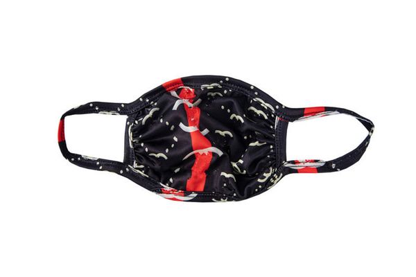 2021face fashion letter mask print women masks anti-dust sun-resistant mouth-muffle washable b 38s8
2021face fashion letter mask print women masks anti-dust sun-resistant mouth-muffle washable b 38s8