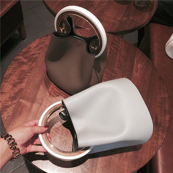 portable new bucket bag women's chain ring shoulder bag korean-style soft leather simple messenger
portable new bucket bag women's chain ring shoulder bag korean-style soft leather simple messenger