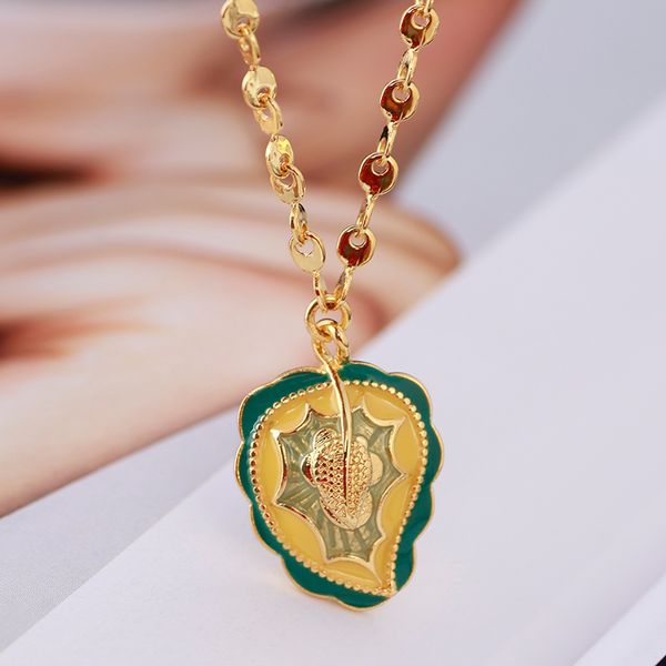 chokers non-mainstream design enamel colored glaze leaves palm stylish simple necklace clavicle chain, Golden;silver
chokers non-mainstream design enamel colored glaze leaves palm stylish simple necklace clavicle chain, Golden;silver