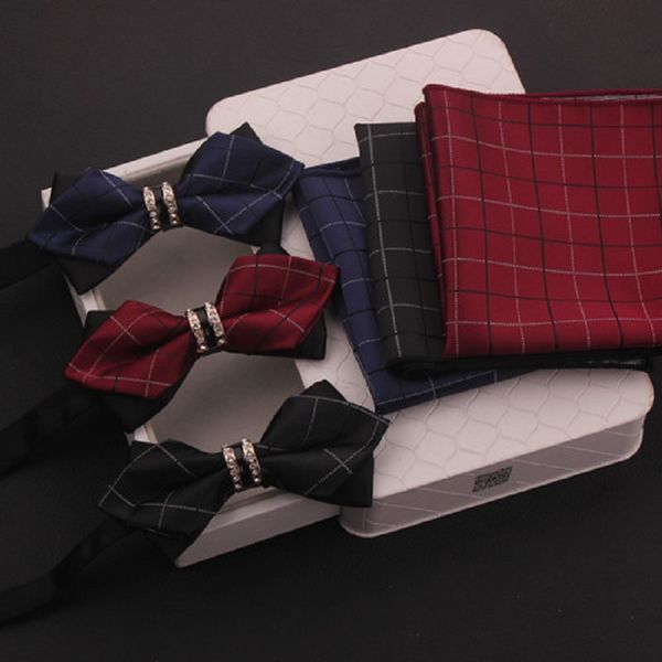 2020 new fashion men's bow ties wedding party double fabric plaid bow tie banquet host formal suit butterfly tie with gift box, Black;gray
2020 new fashion men's bow ties wedding party double fabric plaid bow tie banquet host formal suit butterfly tie with gift box, Black;gray