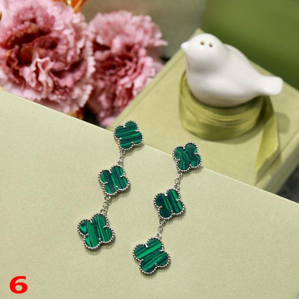 wholsale brand 925 sterling silver four leaf flower onyx stud earrings for women white black red green mother shell clover jewelry
wholsale brand 925 sterling silver four leaf flower onyx stud earrings for women white black red green mother shell clover jewelry