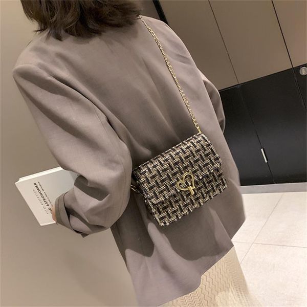 slendid женщины hangbags моды заклепки кнопки дизайн сумка сумка женщины маленький luxury903186
slendid женщины hangbags моды заклепки кнопки дизайн сумка сумка женщины маленький luxury903186