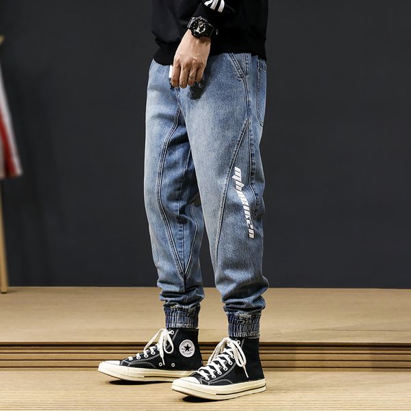 fashion streetwear men jeans blue color loose fit denim cargo pants homme printed designer hip hop jeans men joggers
fashion streetwear men jeans blue color loose fit denim cargo pants homme printed designer hip hop jeans men joggers