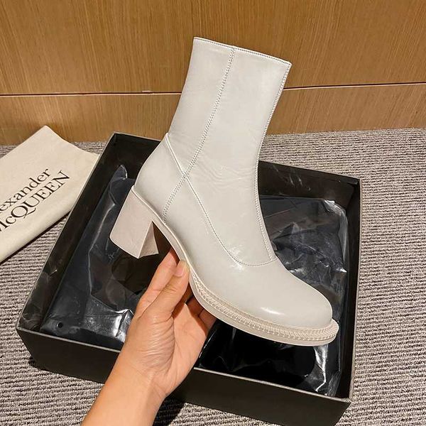 sklfgxzy new winter 100% genuine leather women boots fashion boots round head female warm women shoes, Black
sklfgxzy new winter 100% genuine leather women boots fashion boots round head female warm women shoes, Black