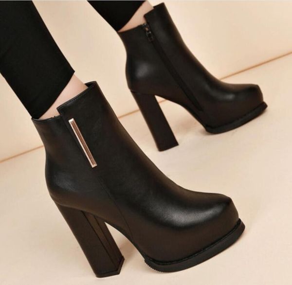 2020 ladies short boots fashion thick high heel waterproof platform boots all-match women's shoes, Black
2020 ladies short boots fashion thick high heel waterproof platform boots all-match women's shoes, Black