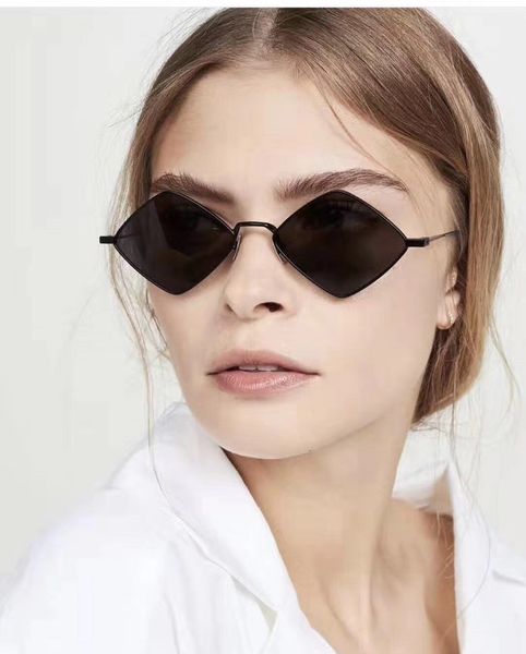 men women sunglasses 2020 fashion retro diamond sunglasses metal irregular sunglasses uv400 goggles 3574, White;black
men women sunglasses 2020 fashion retro diamond sunglasses metal irregular sunglasses uv400 goggles 3574, White;black